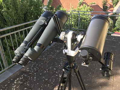 Skywatcher GTiX Montierung mit
              Tubus und Fernglas